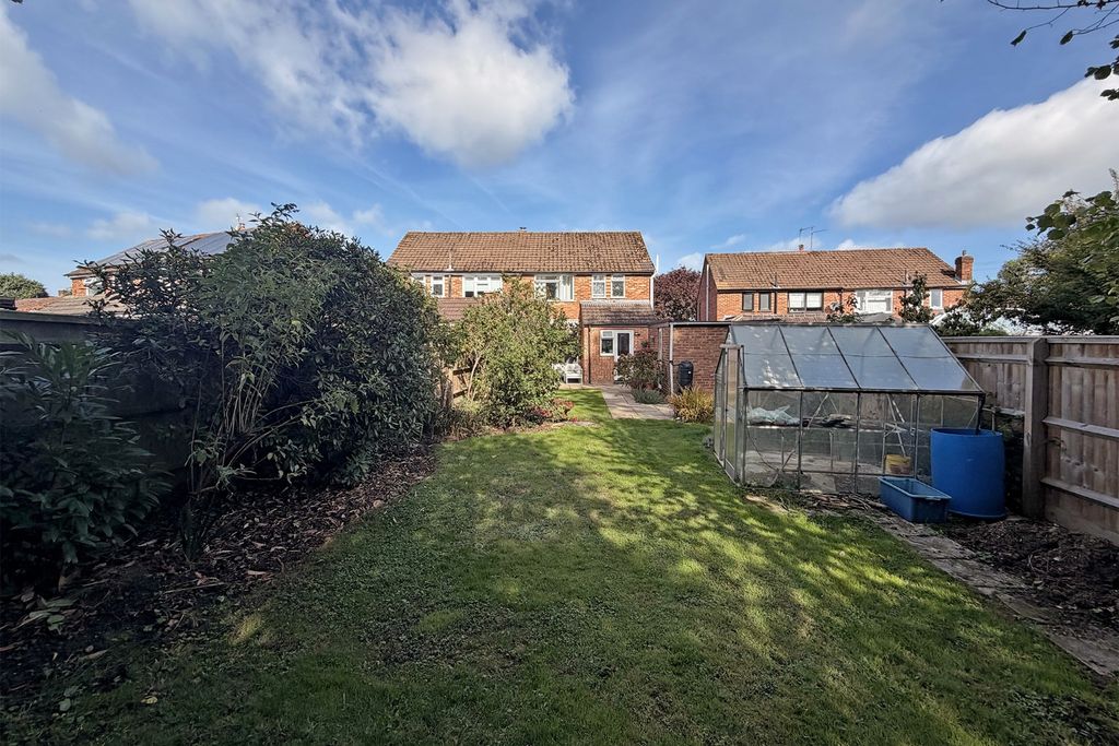 Property photo 2 of 12 5547634