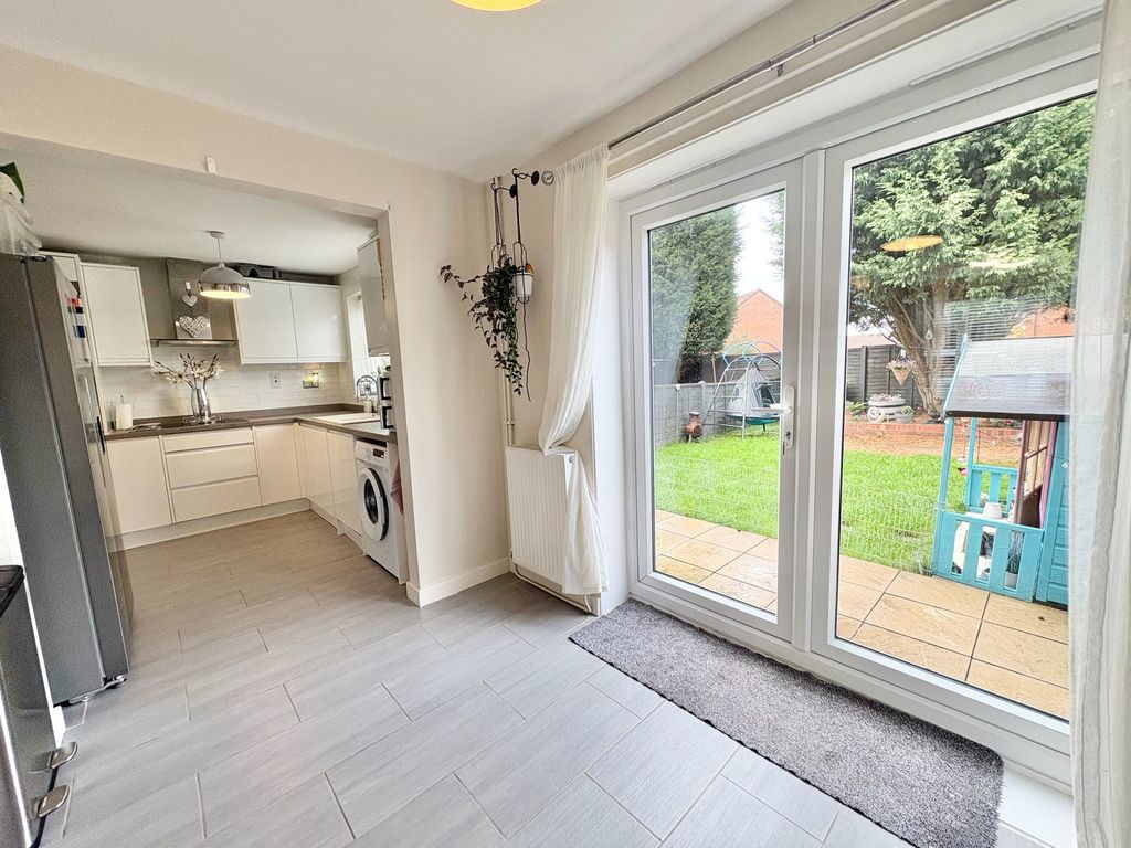 Property photo 3 of 26