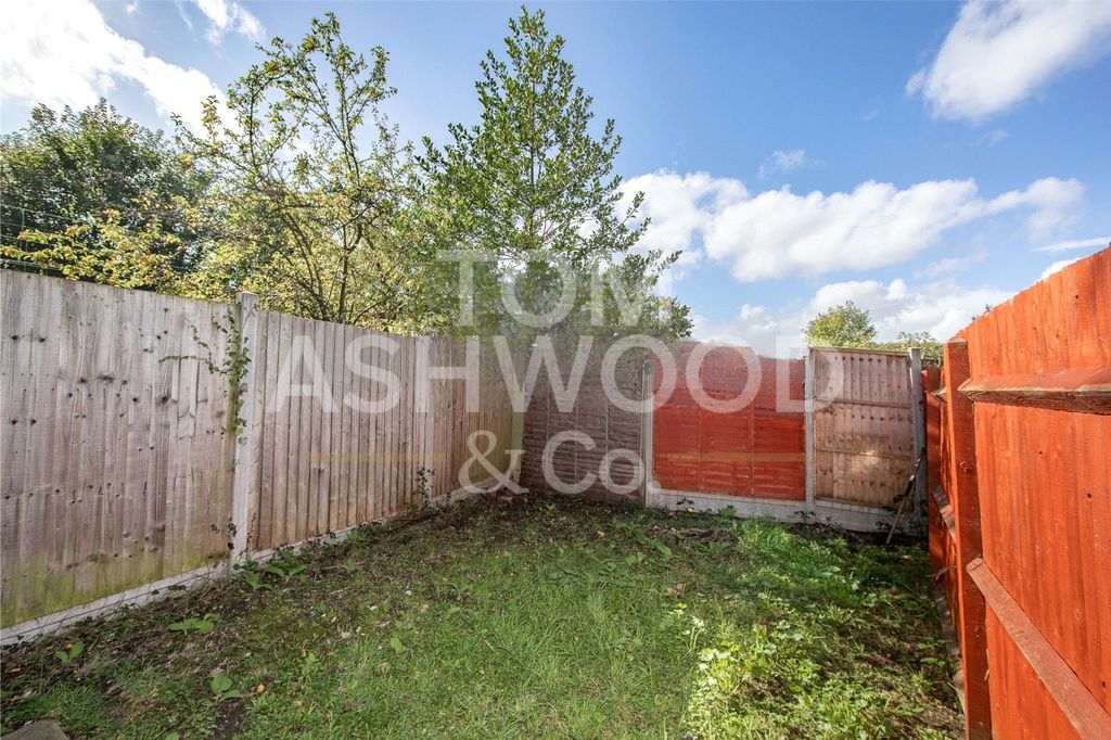 Property photo 2 of 13 Picture No. 33