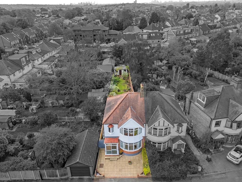 Property photo 2 of 36