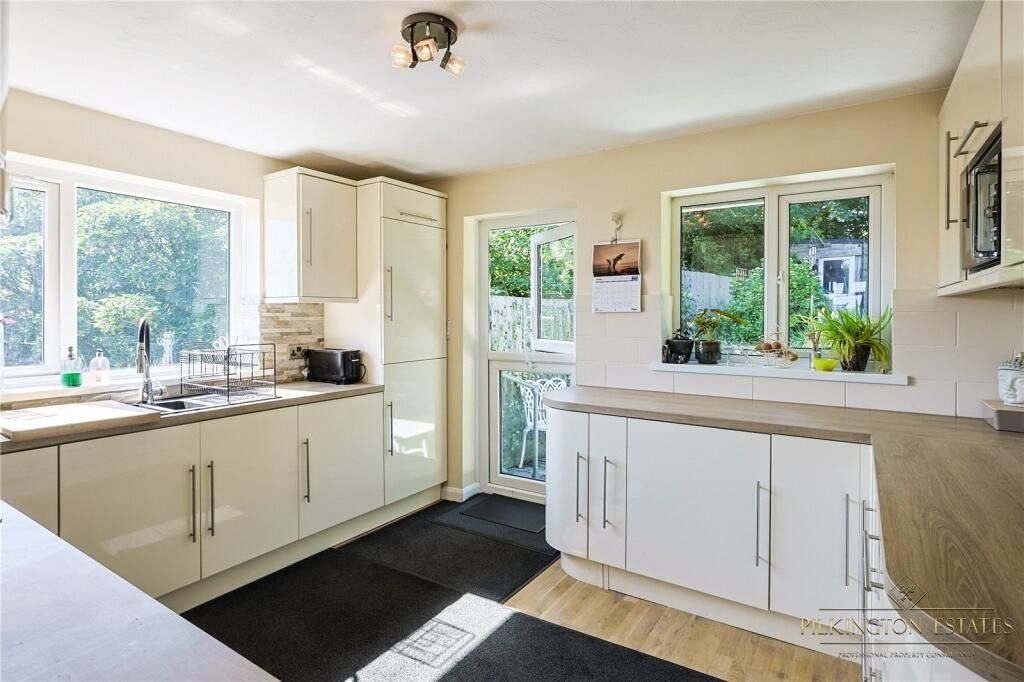 Property photo 3 of 35 4294424