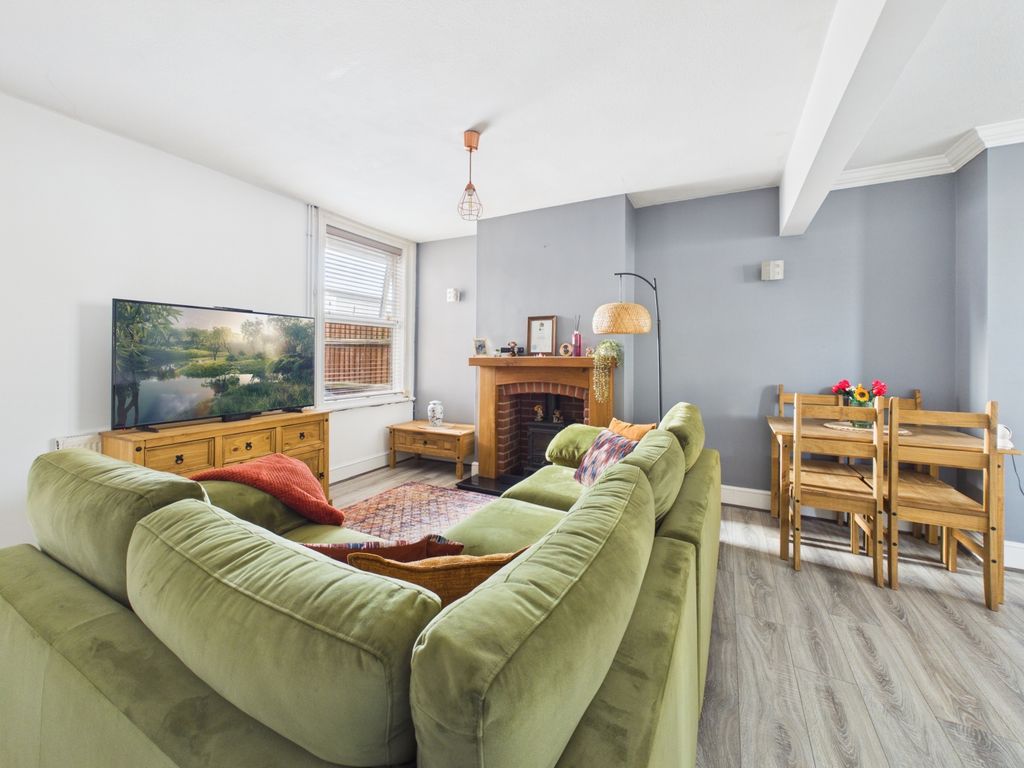 Property photo 2 of 17 2