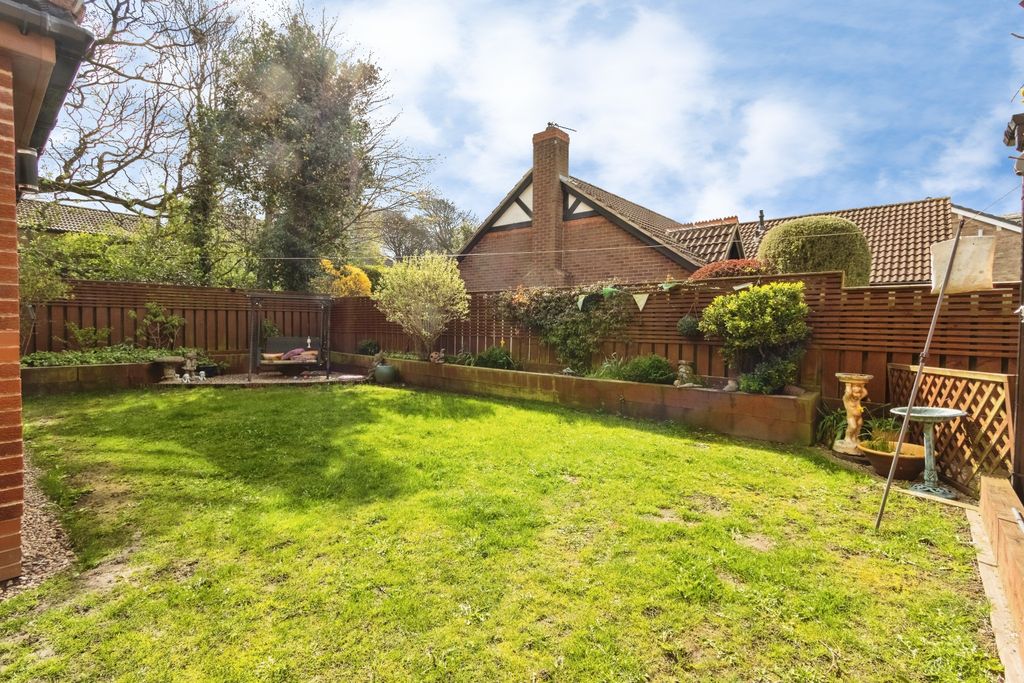 Additional image 19 of 2 bed detached bungalow for saleLakeland Way, Wakefield WF2