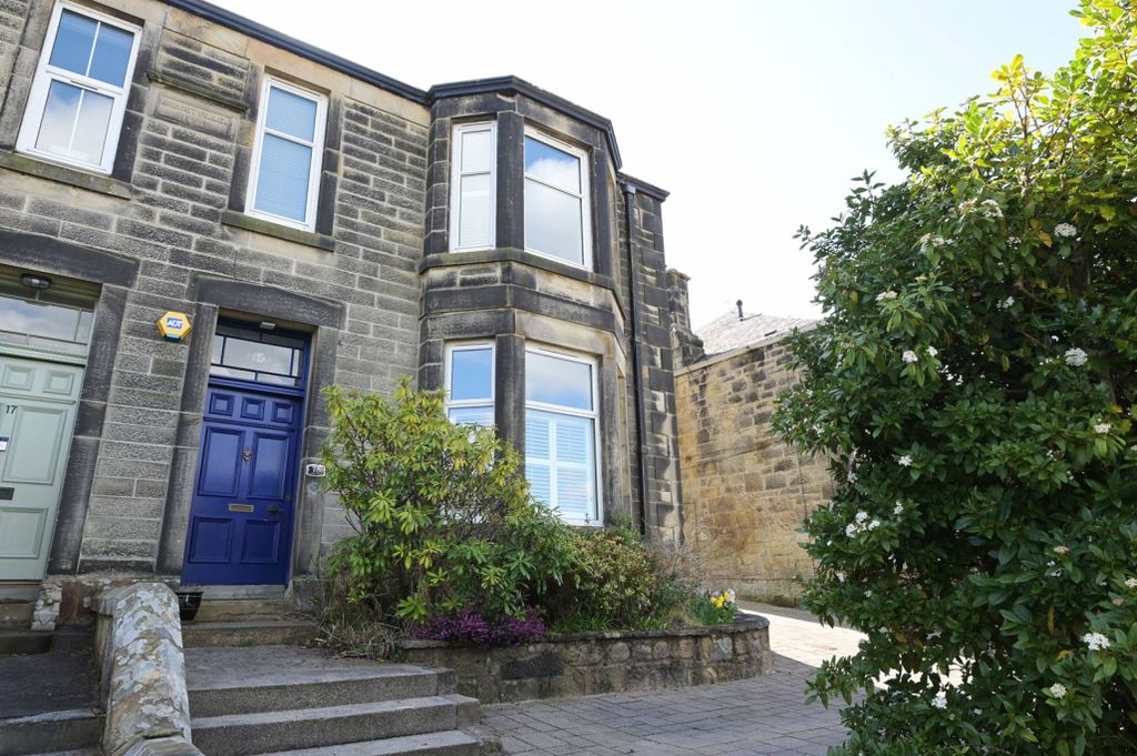 Property photo 1 of 30