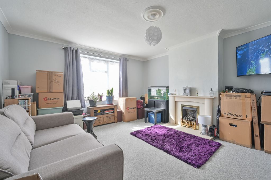 Property photo 2 of 12