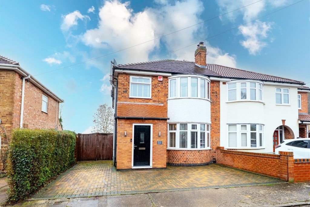 Property photo 1 of 26