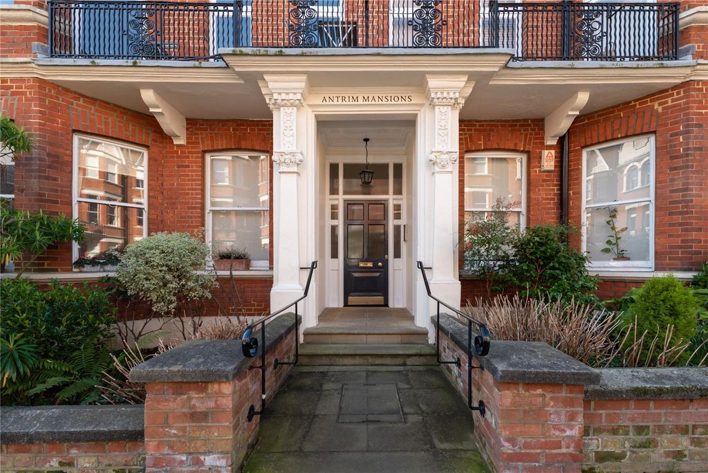 Property photo 3 of 15 Picture No. 18