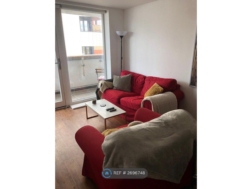 Property photo 3 of 11 Living Area