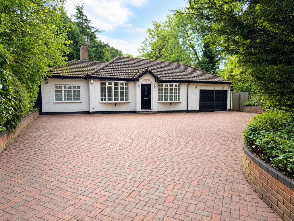 Property photo 1 of 13 Approach