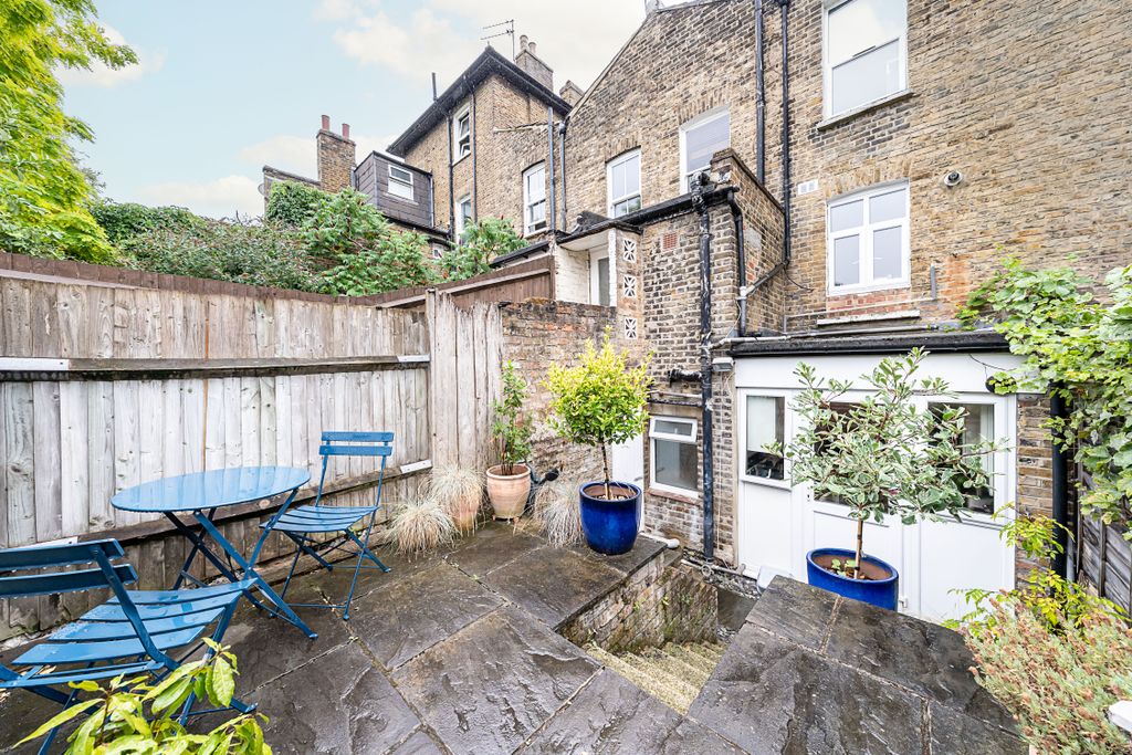 Property photo 2 of 14