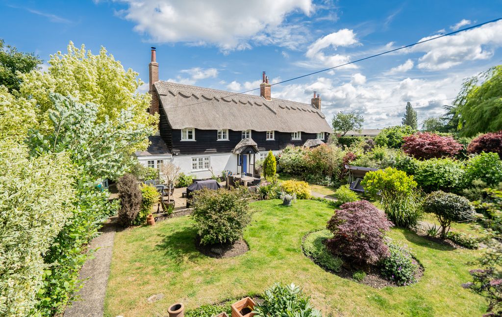 Property photo 1 of 32