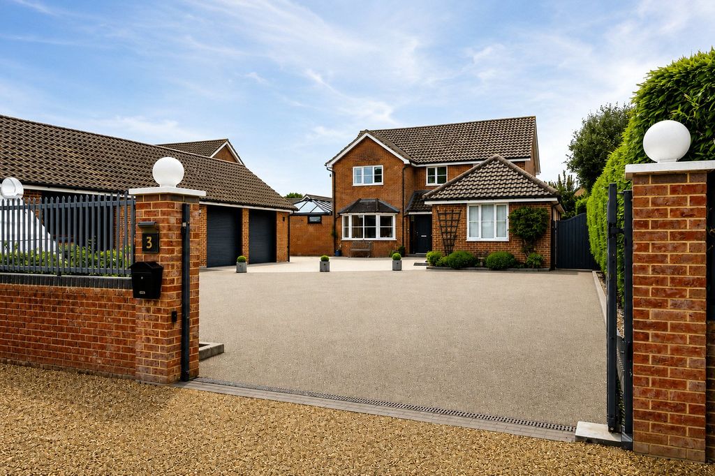 Property photo 2 of 39 Picture No. 54
