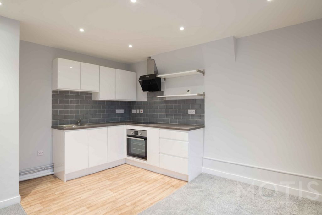 Property photo 2 of 5 Photo 1