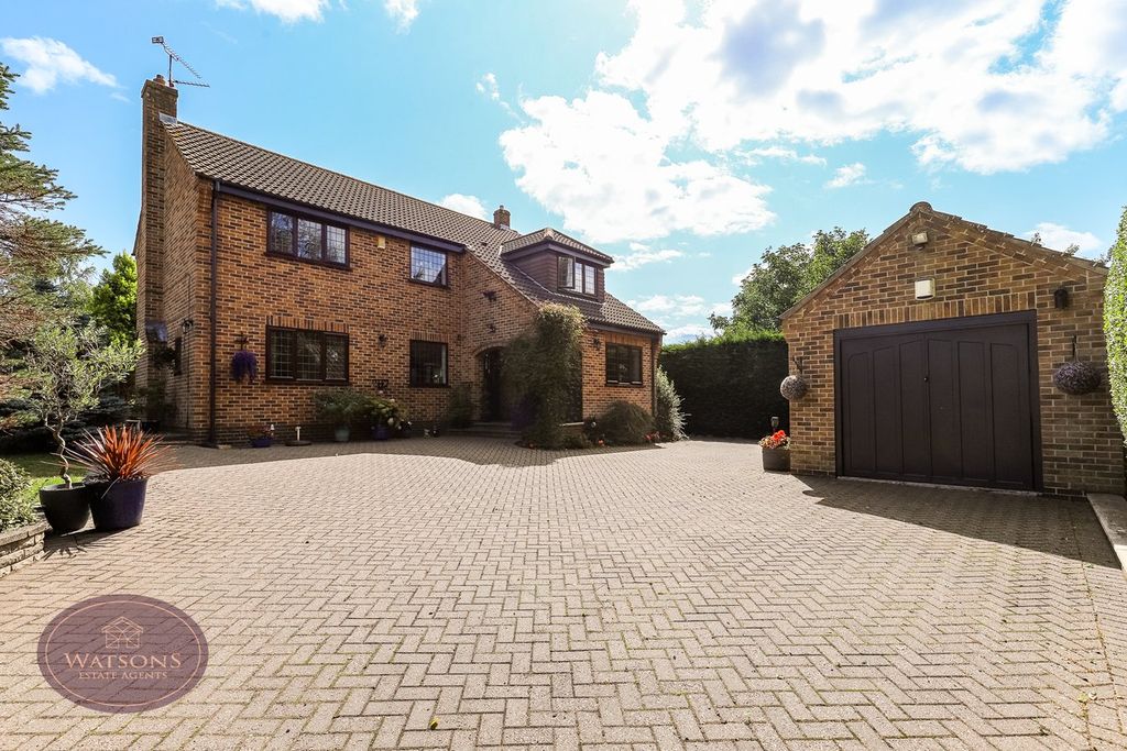 Property photo 1 of 39