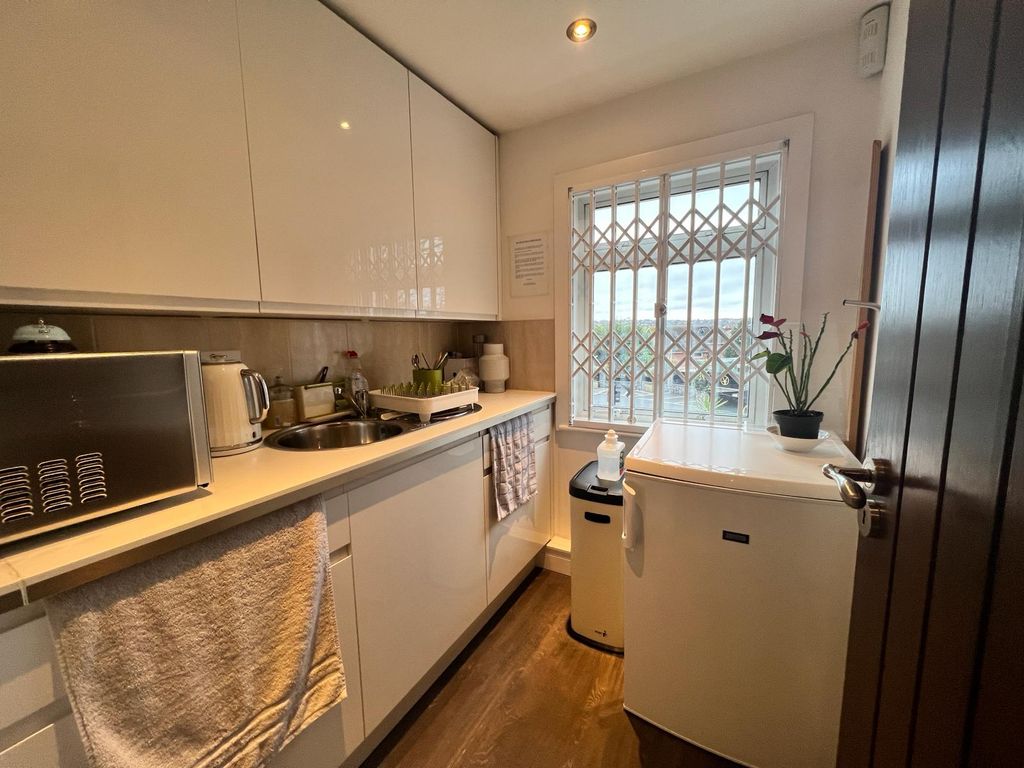 Property photo 3 of 12 Communal Kitchen Area