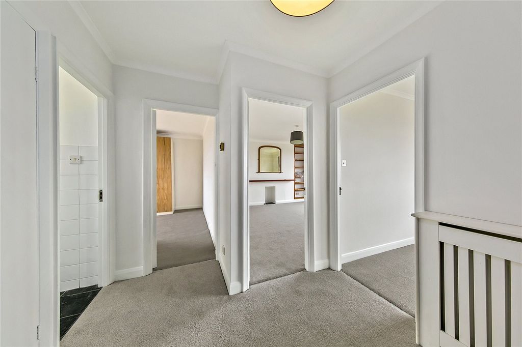 Property photo 2 of 11 Picture No. 08