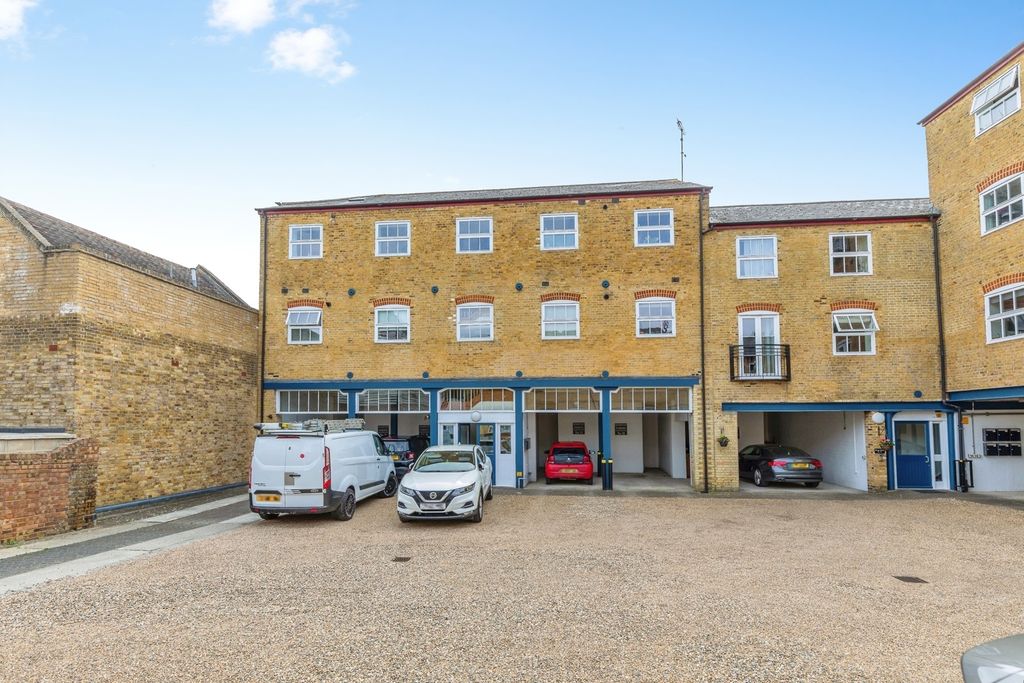 Property photo 1 of 11 Pbox-Img.Jpg