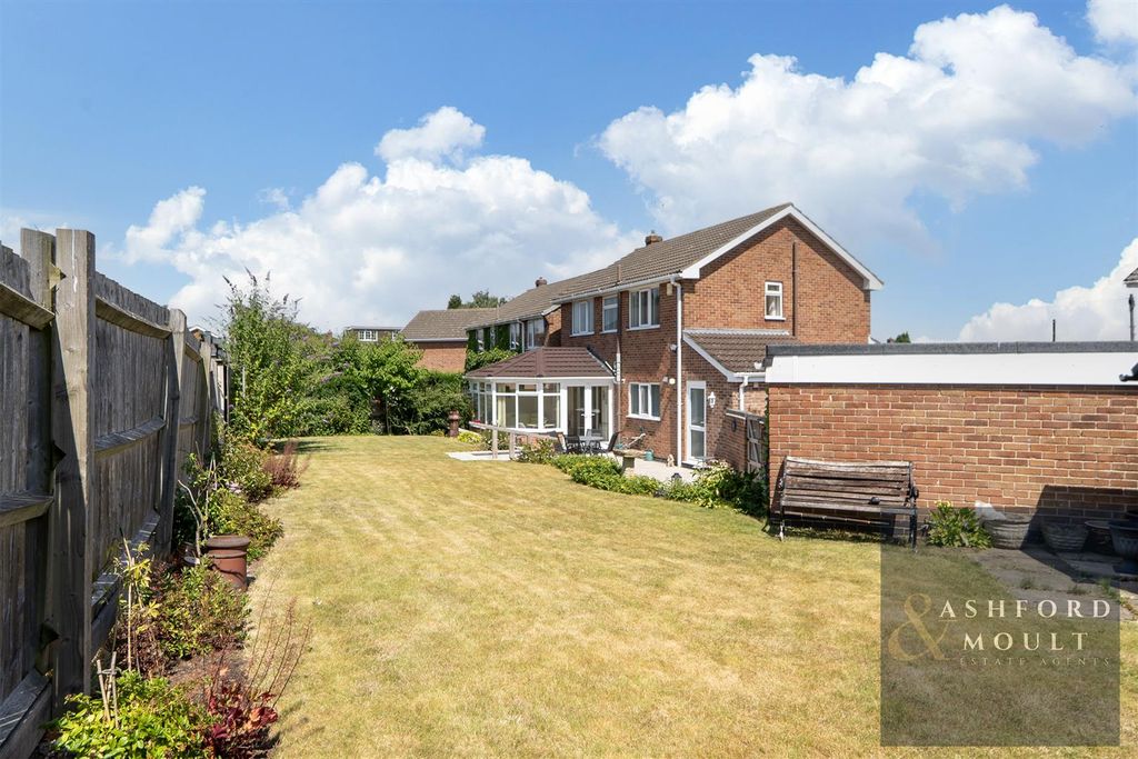Property photo 2 of 40 Ashford-46.Jpg