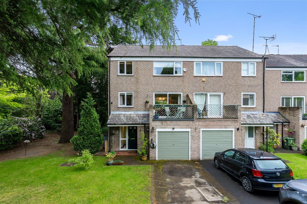 Property photo 1 of 30