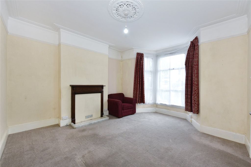 Property photo 2 of 12 Picture No. 09