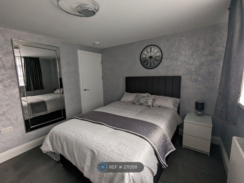 Property photo 1 of 29 Bedroom 2