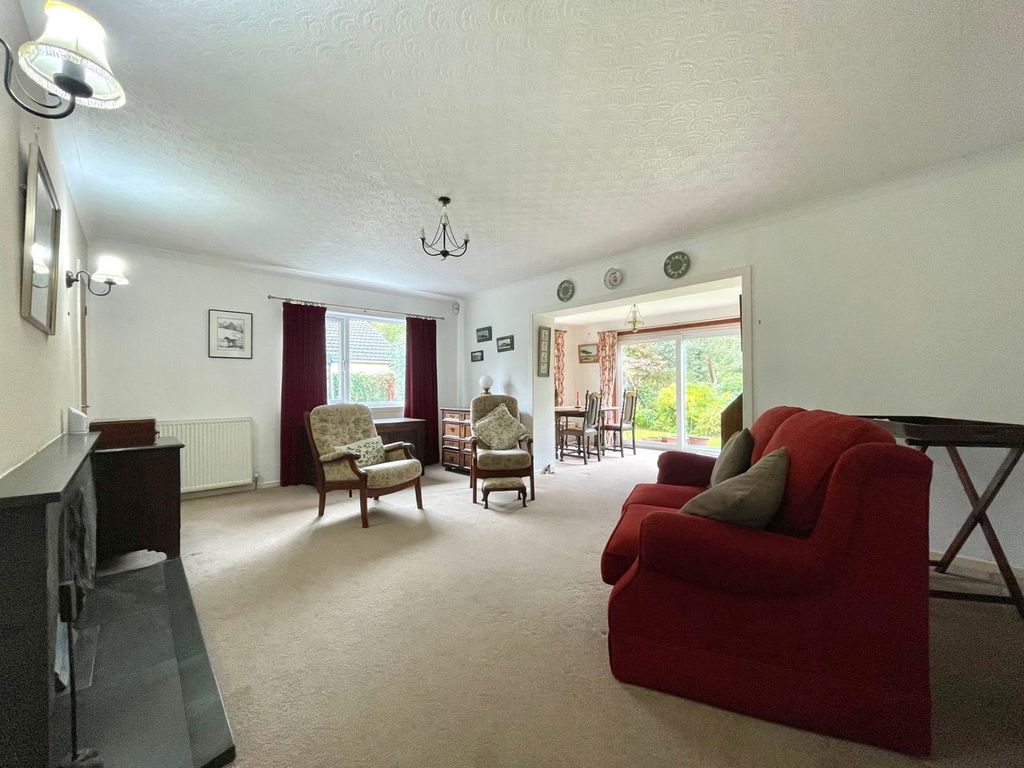 Property photo 3 of 30