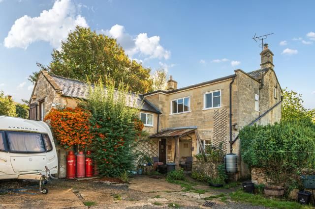 Property photo 2 of 19 External View