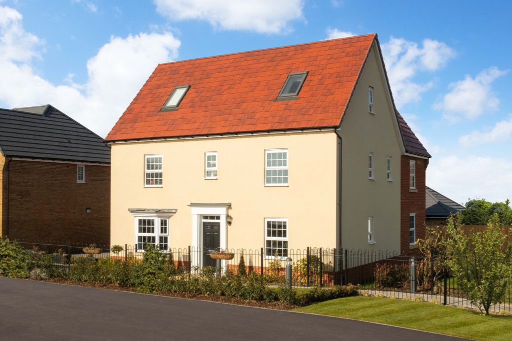 Property photo 1 of 10 Dwh_Ec_Great_Dunmow_Grange_External_Street_Scene_Moreton