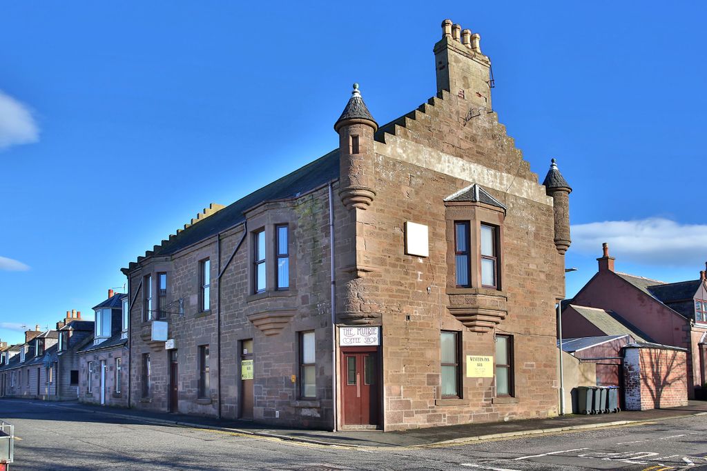 Property photo 1 of 10