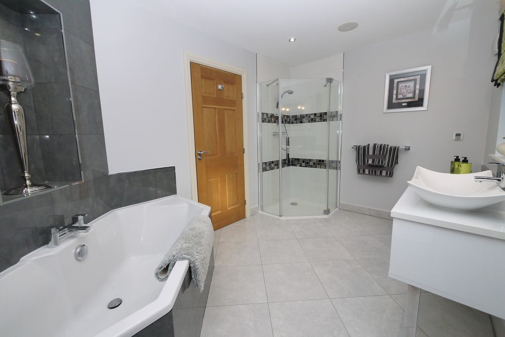 Additional image 33 of 4 bed detached house for saleBawtry Road, Bessacarr, Doncaster DN4