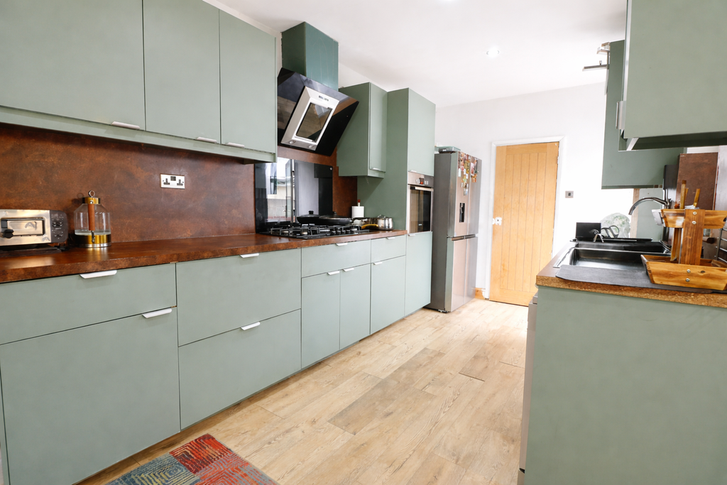 Property photo 2 of 22