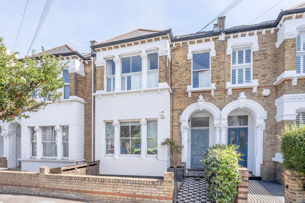 Property photo 1 of 10