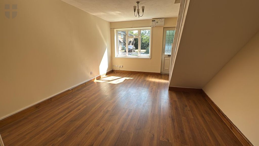 Property photo 2 of 8 0Ac4662A-4258-44E5-8134-Ecd2Ed8E68c1.Jpg