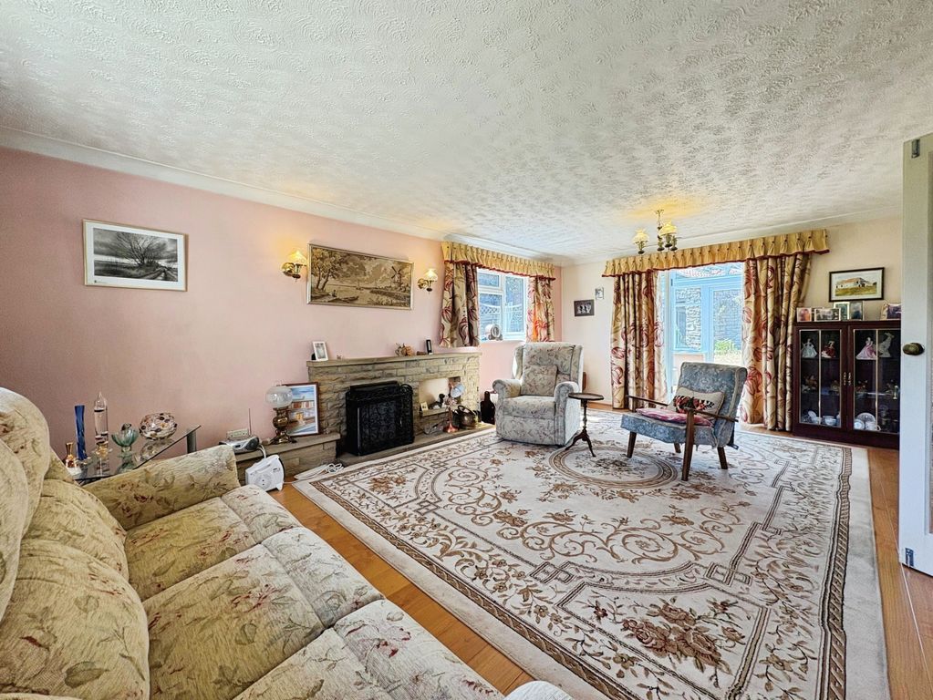 Property photo 3 of 35 15Bdc37B-22