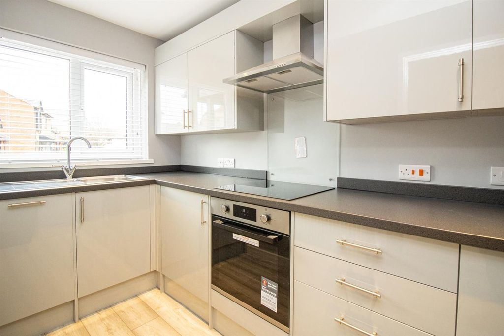 Property photo 2 of 10 Picture No. 03