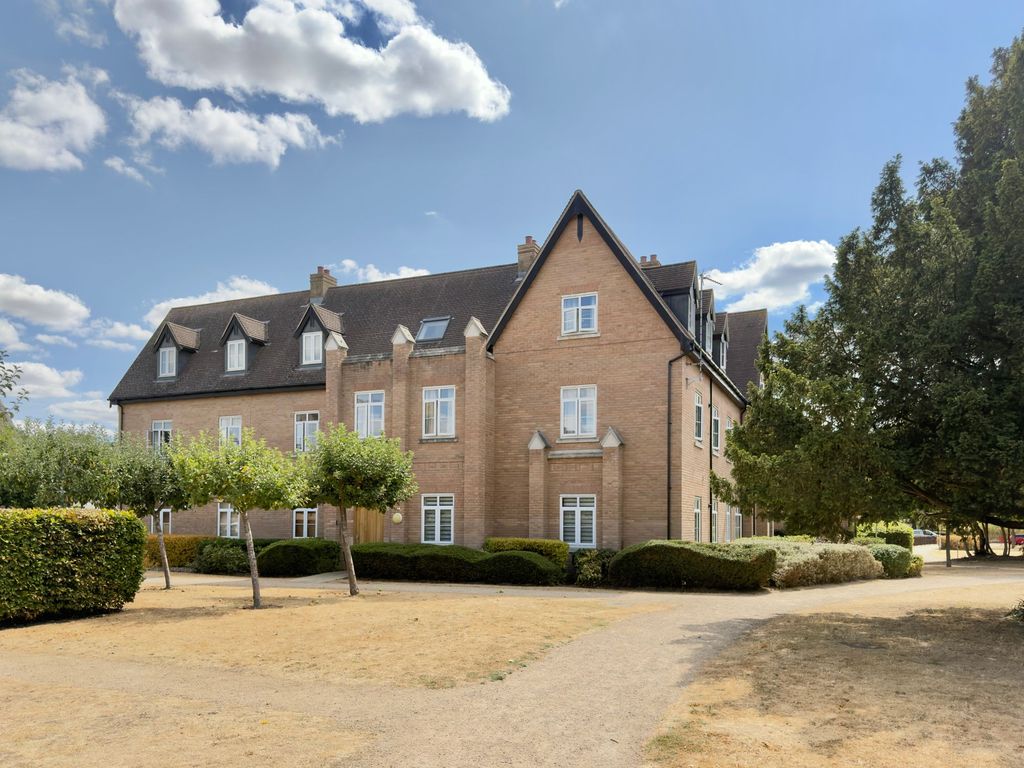 Property photo 1 of 8