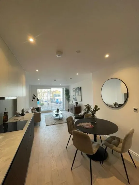 Property photo 1 of 8