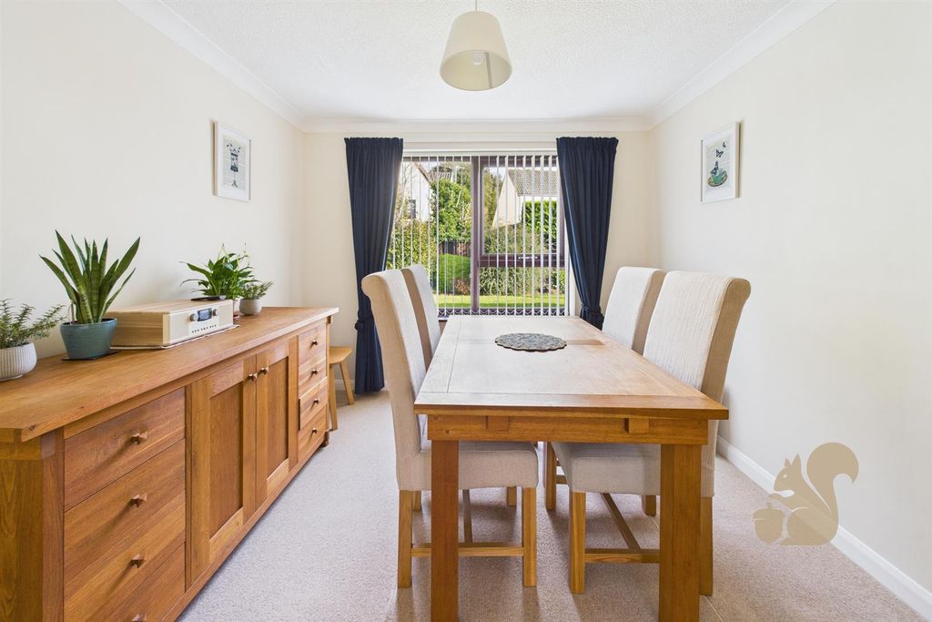 Property photo 3 of 22 Dining Room