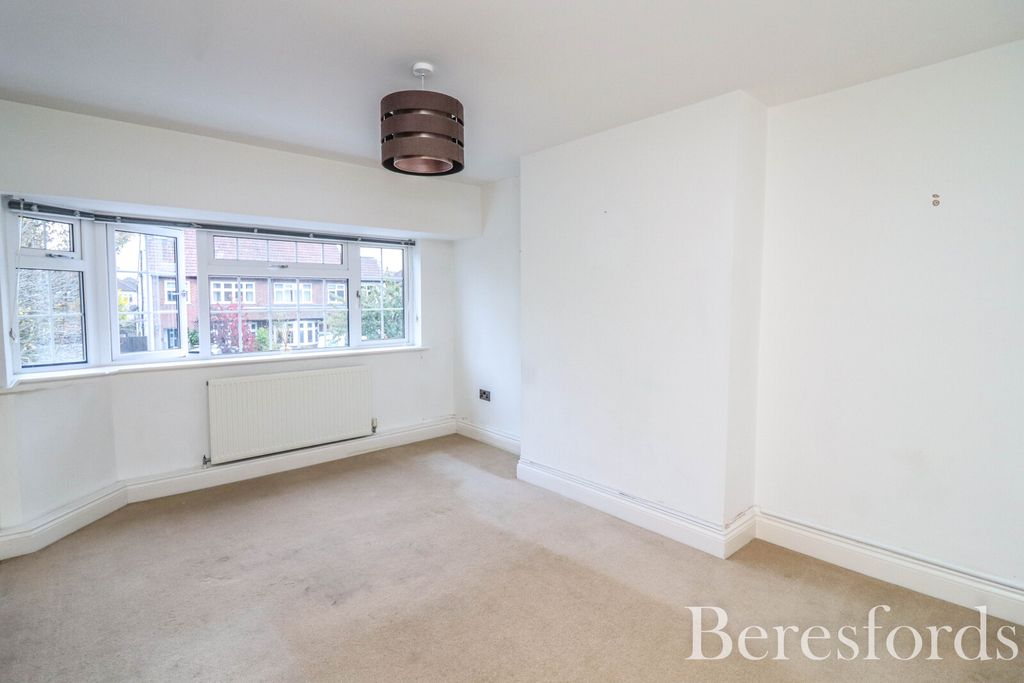 Property photo 2 of 8 Picture 2