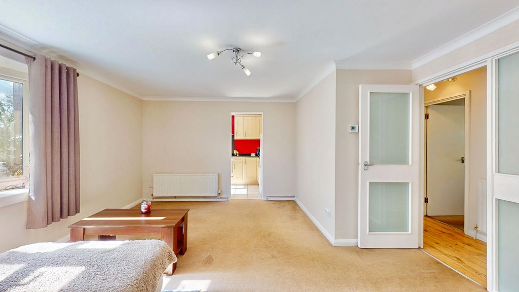 Property photo 3 of 19 Picture No. 25