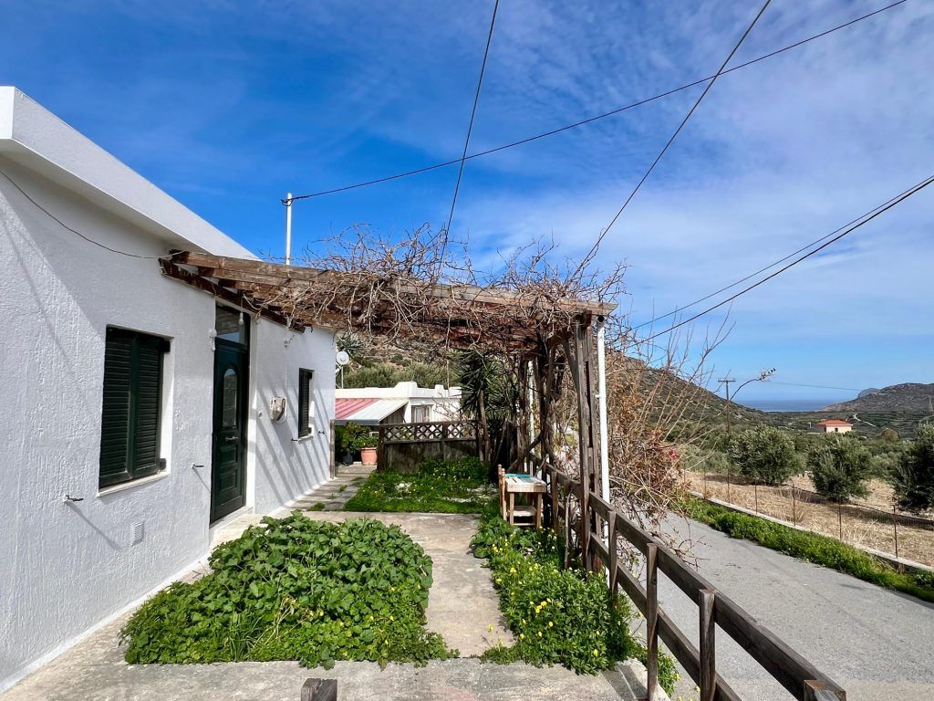 Property photo 1 of 26