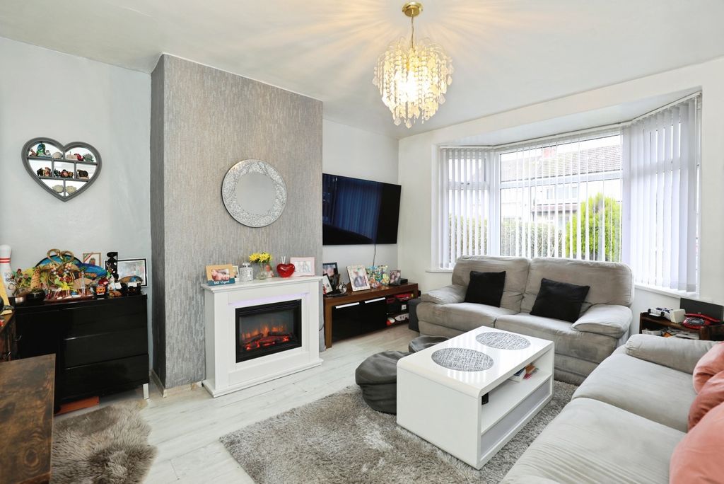 Property photo 3 of 16 Pbox-Img.Jpg