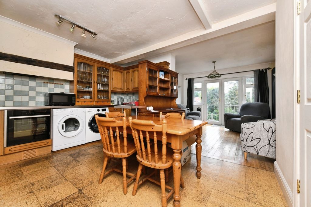 Property photo 2 of 12 Pbox-Img.Jpg