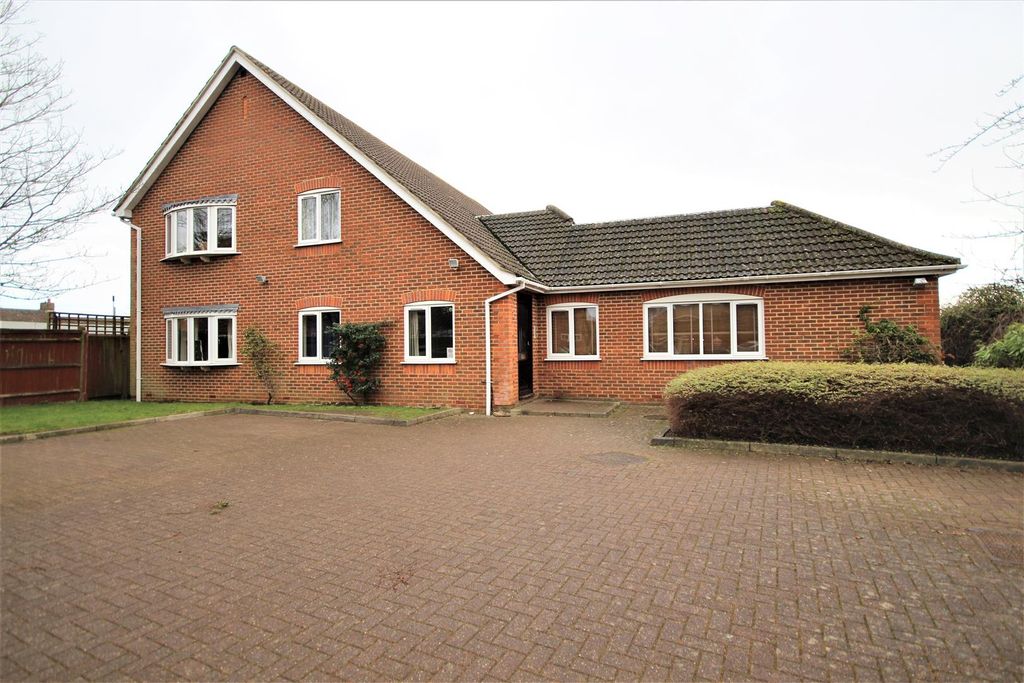 Property photo 1 of 7 Front.Jpg