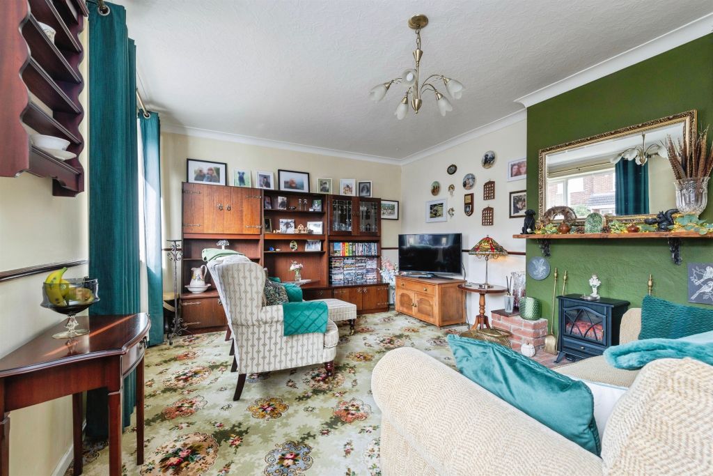 Property photo 2 of 17