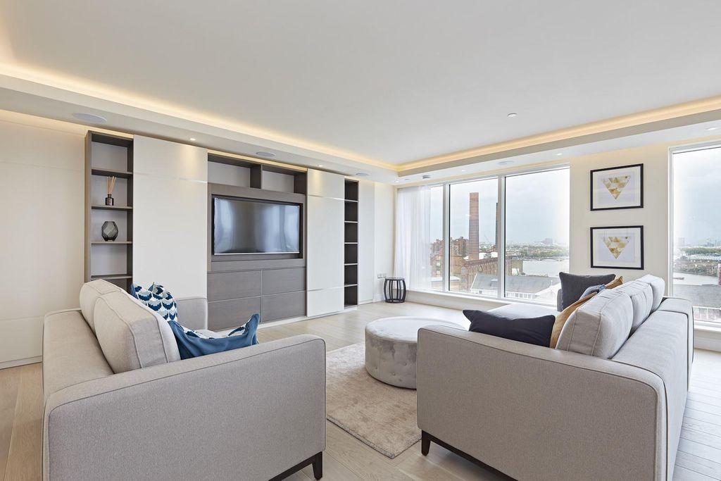 Property photo 1 of 11 Image