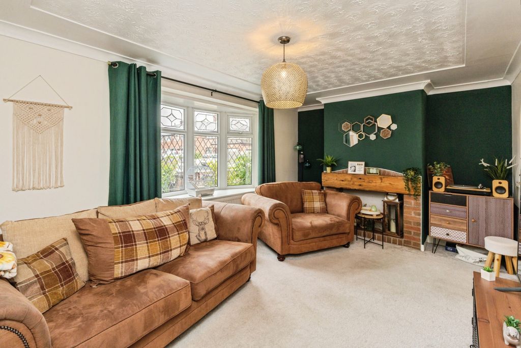Property photo 2 of 15