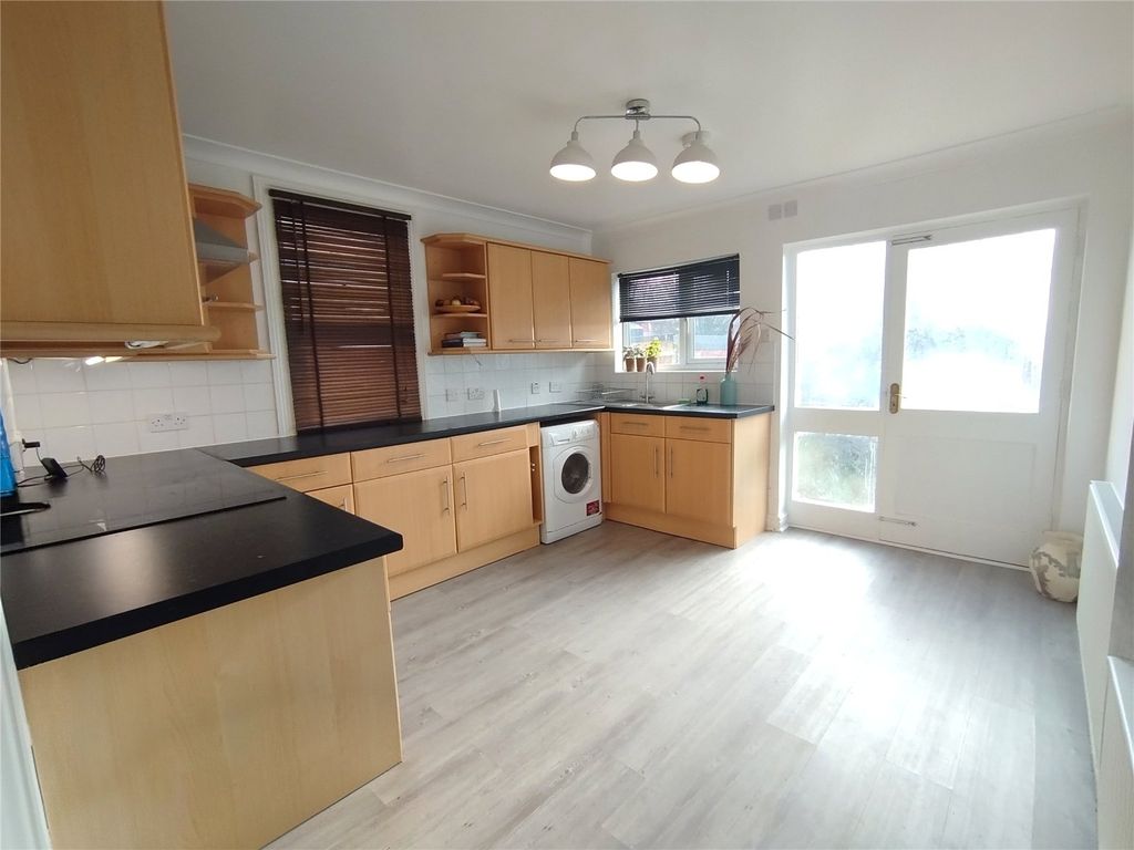 Property photo 2 of 9 Picture No. 01