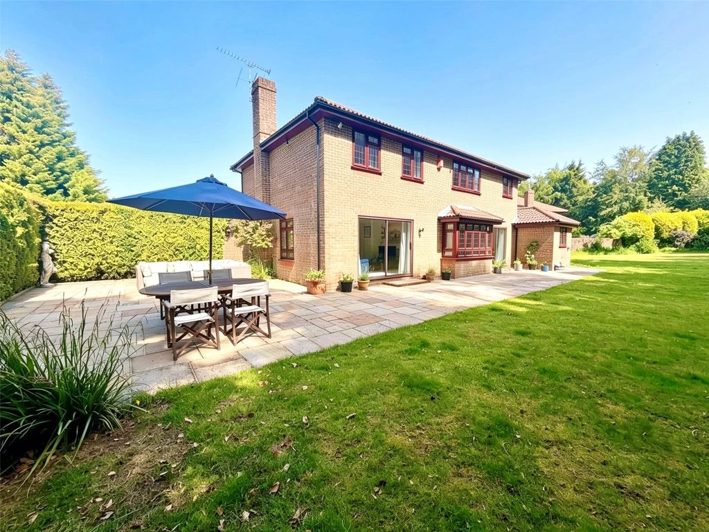 Property photo 2 of 18 Picture No. 22