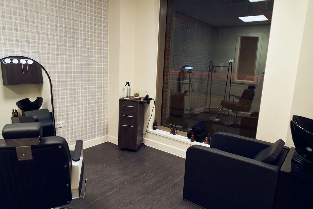 Property photo 2 of 3